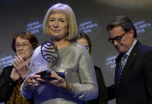 Espa&ntilde;ola Alicia Gim&eacute;nez obtuvo  Premio Planeta 2015