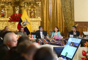 El Primer Mandatario ecuatoriano recibi&oacute; a los visitantes en el Palacio de Carondelet, donde analizaron los avances del pa&iacute;s en el tema tur&iacute;stico. Foto: &Aacute;lvaro P&eacute;rez.