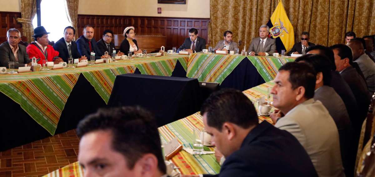 El presidente Len&iacute;n Moreno recibi&oacute; a delegados de los gobiernos parroquiales rurales, quienes le expusieron sus inquietudes sobre financiamiento.