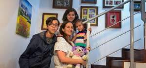 Luis Ricardo, Francisca, Fanny y F&aacute;tima pasan las tardes juntos entre deberes y actividades extracurriculares.