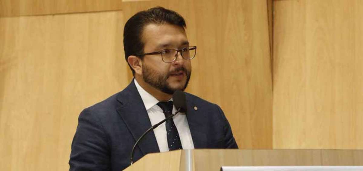 Danilo Zurita conf&iacute;a en culminar la entrega de credenciales esta semana.
