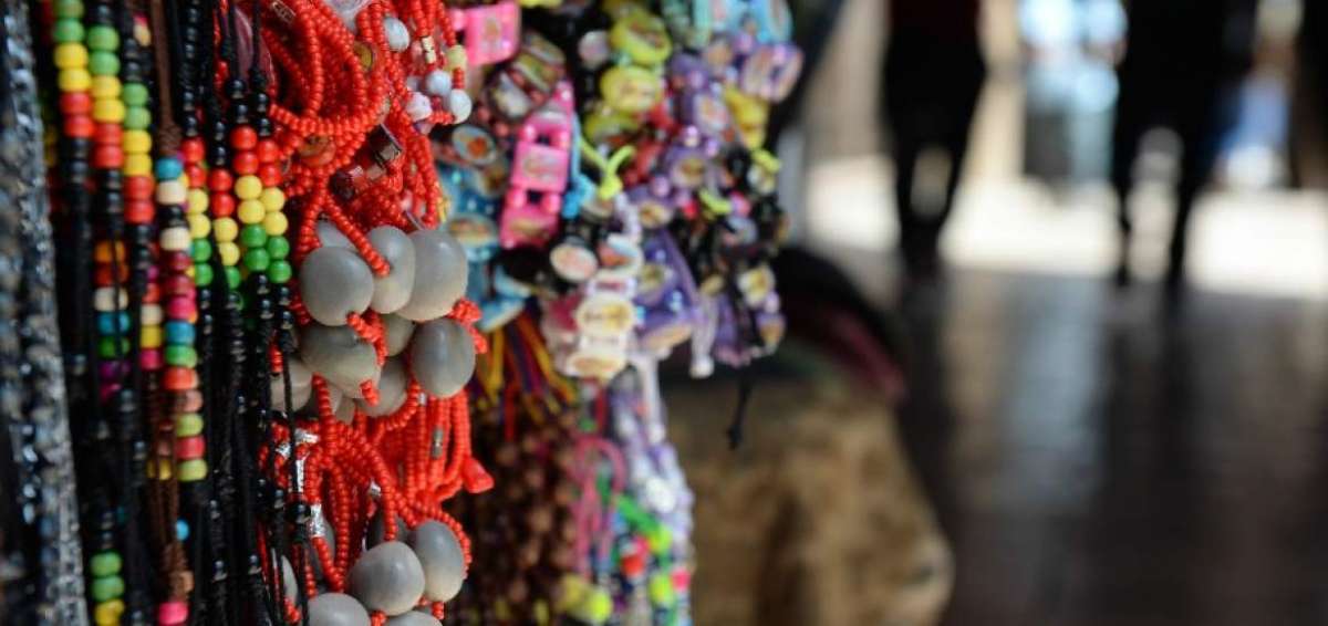Los amuletos son vendidos en varios sectores de Cuenca, y sirven de &ldquo;protecci&oacute;n&rdquo; a las personas que los usan.