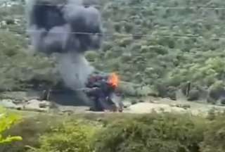 Helicópteros de Perú bombardearon maquinaria ecuatoriana utilizada para minería ilegal
