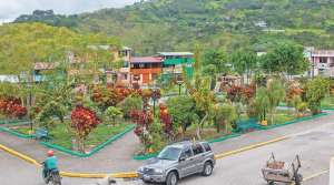 Gualea se encuentra en el lado noroccidental del Distrito Metropolitano. La parroquia tiene 2.800 habitantes y su clima es de tipo c&aacute;lido-h&uacute;medo.
