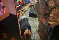 Fuerzas Armadas golpean al crimen organizado en Portoviejo y capturan a presuntos delincuentes