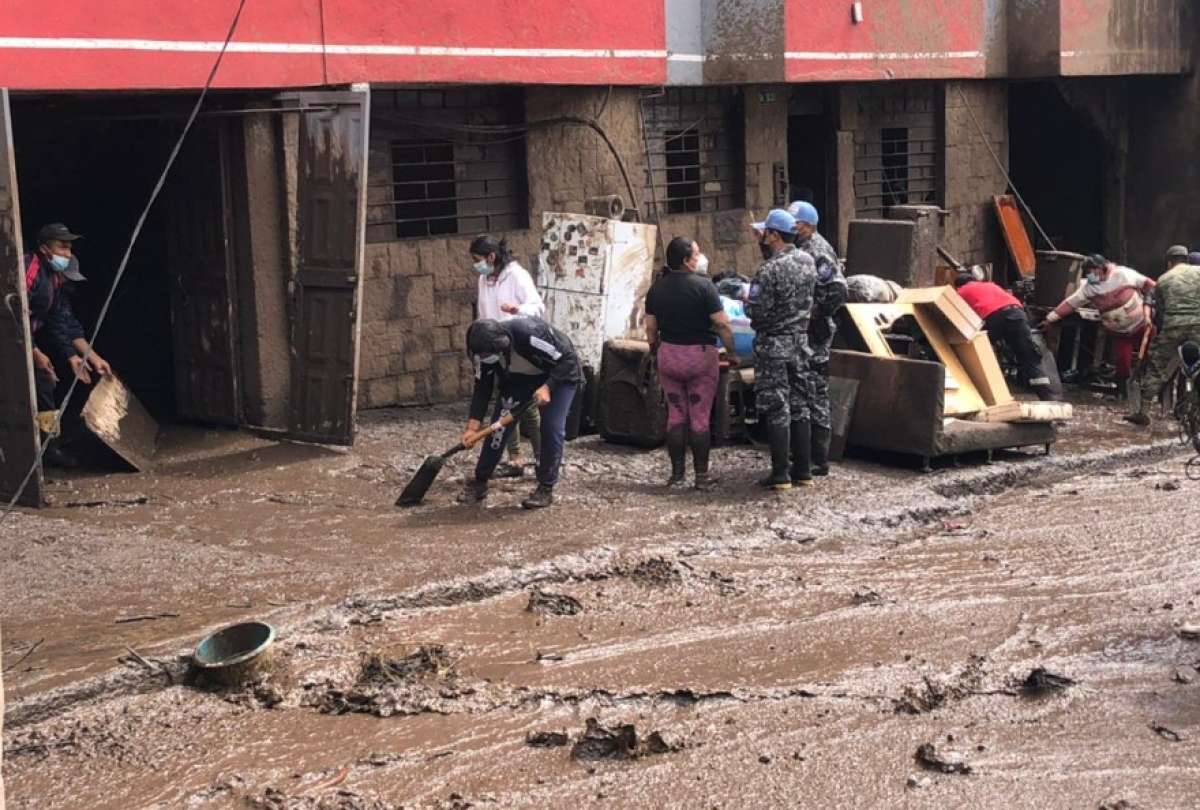 ¿Cómo ayudar a los damnificados por el aluvión en Quito?