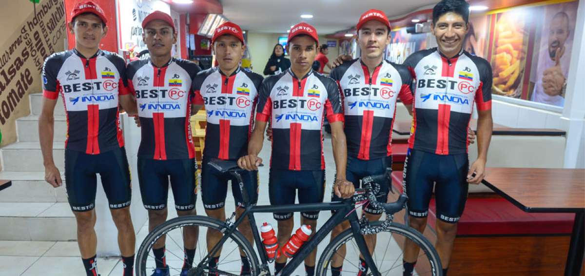 Presentaci&oacute;n del Team Best PC, quienes participar&aacute;n en la edici&oacute;n 35 de la Vuelta Cicl&iacute;stica al Ecuador.