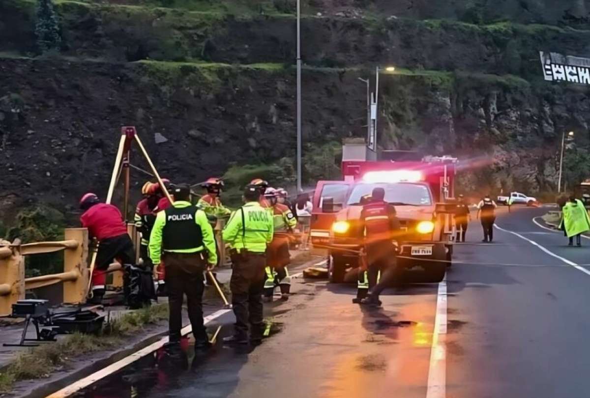 Dos hombres fueron arrojados desde el puente de Guápulo, se manejaba la teoría de un secuestro
