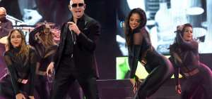 Video sexy de Pitbull sacude la pol&iacute;tica tur&iacute;stica de Florida