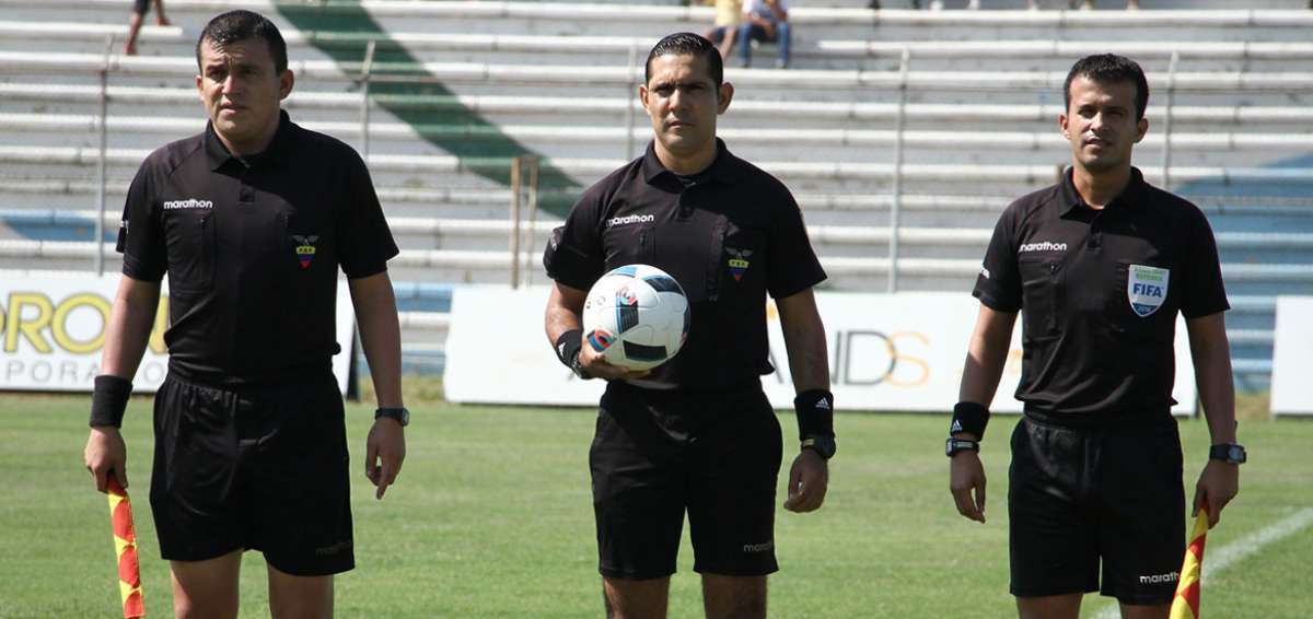 &Aacute;rbitros y horarios de la primera fecha quedaron definidos