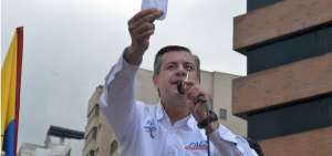 El candidato a la vicepresidencia por la alianza CREO-SUMA dijo que informar&aacute;n los resultados de los comicios 45 minutos antes del cierre de las votaciones.
