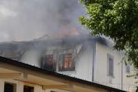 Bomberos Quito atiende un incendio estructural en el sector de El Inca en donde se ubica el centro de detención de adolescentes Virgilio Guerrero.