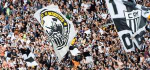 Atl&eacute;tico Mineiro lamenta c&aacute;nticos hom&oacute;fobos y pol&iacute;ticos de su afici&oacute;n