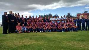 D. Quito se toma la foto oficial sin el director de las formativas Mart&iacute;n Mandra