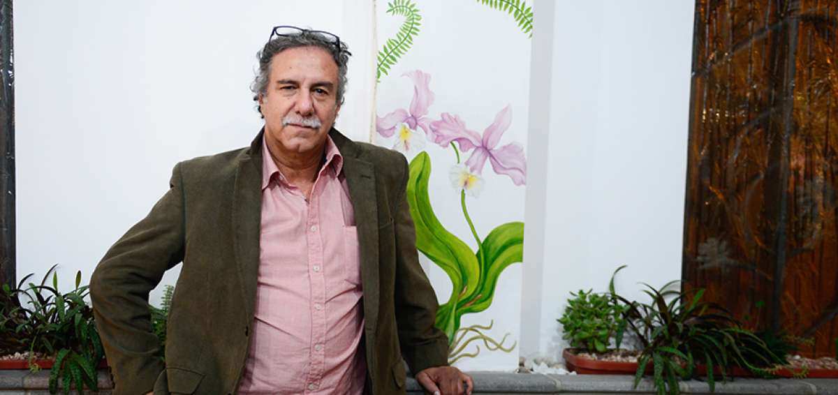 V&iacute;ctor Gaviria fue el primer director colombiano nominado a Palma de Oro del Festival de Cannes, con la pel&iacute;cula La vendedora de rosas, en 1998. 