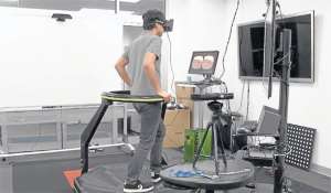 Zuckerberg asever&oacute; que Oculus va por delante de sus rivales. Dijo que en el futuro la plataforma fusionar&aacute; juegos e interacci&oacute;n social. Foto: Internet