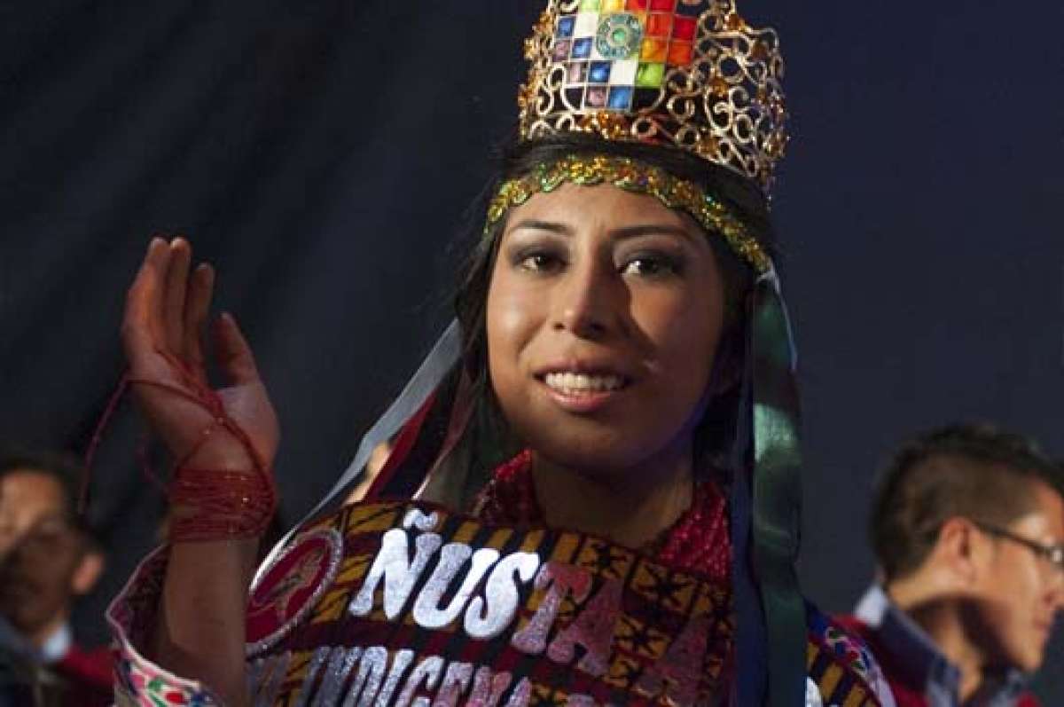 Alrededor de 300 ind&iacute;genas asistieron al &Aacute;gora de la Casa de la Cultura para apoyar a las candidatas al concurso de &Ntilde;usta Andina. Foto: MIGUEL JIM&Eacute;NEZ/ EL TEL&Eacute;GRAFO 