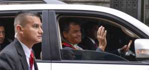 El expresidente Rafael Correa reside en Bruselas, B&eacute;lgica.