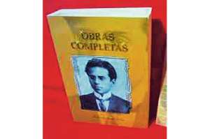 Tributo al poeta Medardo &Aacute;ngel Silva en la Alianza Francesa
