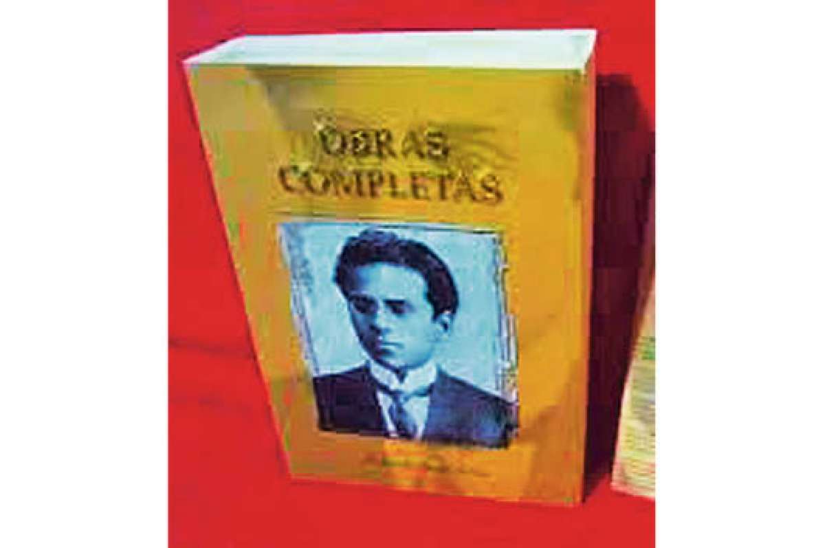 Tributo al poeta Medardo &Aacute;ngel Silva en la Alianza Francesa