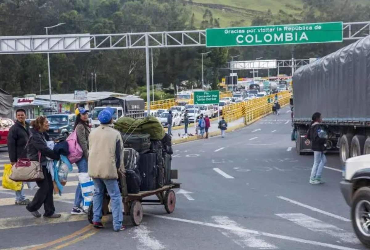 Ecuador elimina tasa aduanera aplicada a productos de Colombia 