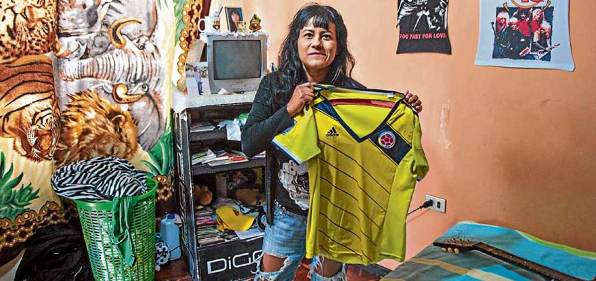 Maricel Gal&iacute;ndez es una refugiada a la que le gusta el hard rock. Dej&oacute; sus estudios musicales en Popay&aacute;n despu&eacute;s de recibir una amenaza de muerte por buscar a un hermano desaparecido en Tambo, Cauca.