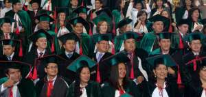 2.322 docentes obtienen su maestr&iacute;a internacional
