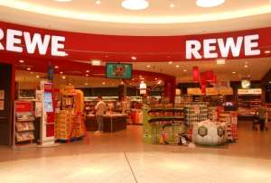 Marca de supermercados REWE rompe con federación alemana por polémica en torno a brazaletes