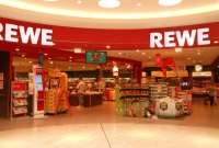 Marca de supermercados REWE rompe con federación alemana por polémica en torno a brazaletes