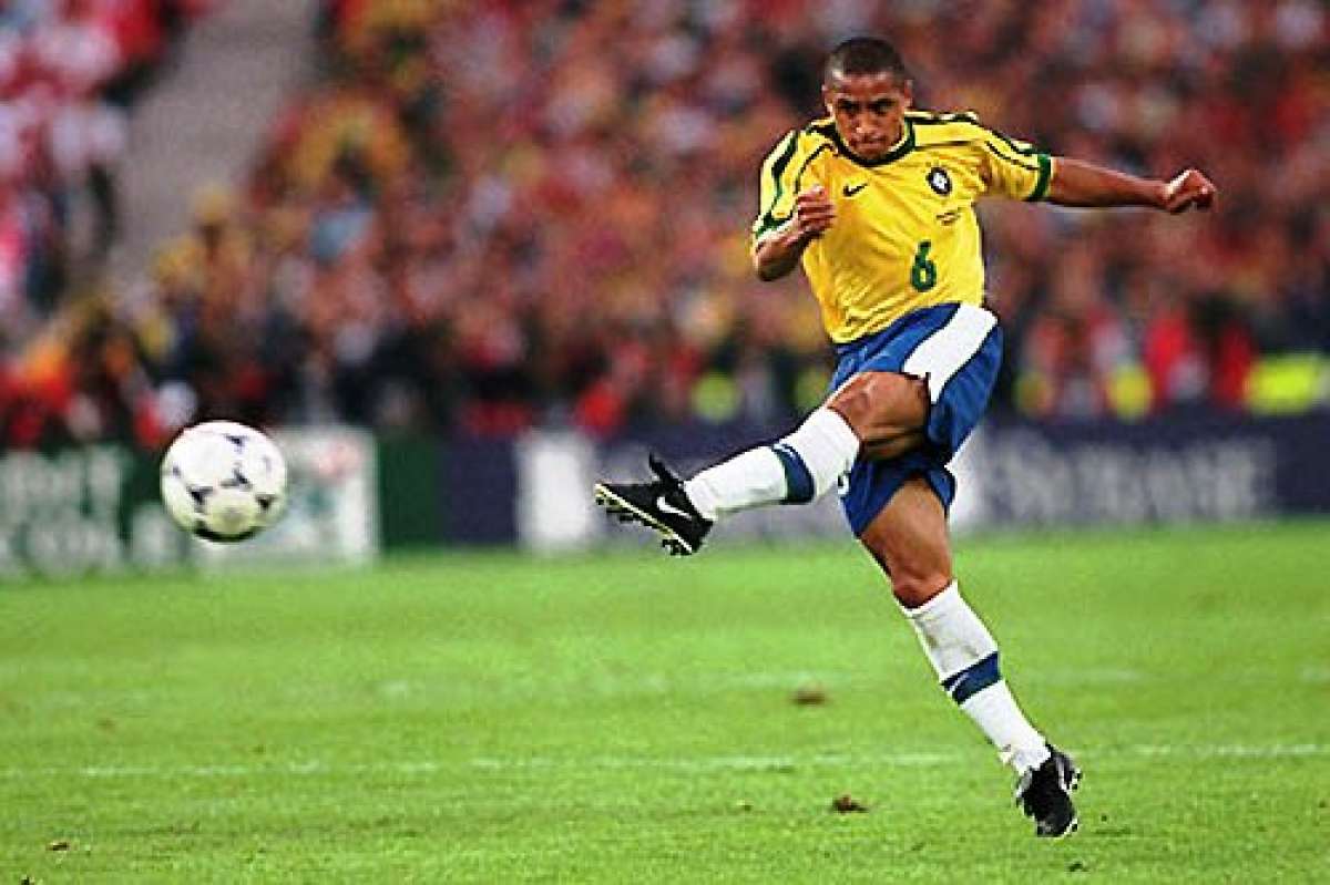 Roberto Carlos conf&iacute;a en que Colombia puede demostrar su f&uacute;tbol sin Falcao