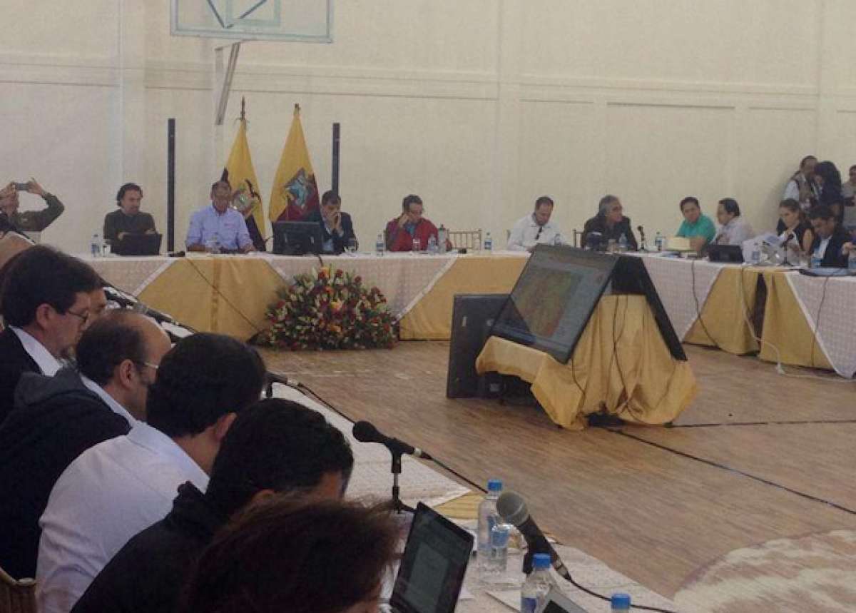 El presidente Rafael Correa se re&uacute;ne con su equipo ministerial, en Guayllabamba. Foto: Vladimir Cabezas/ EL TEL&Eacute;GRAFO. 