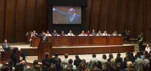 El vicepresidente de la Rep&uacute;blica, Jorge Glas, concurri&oacute; ayer por voluntad propia a la Comisi&oacute;n de Fiscalizaci&oacute;n de la Asamblea, que investiga el caso Odebrecht.