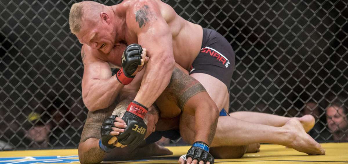 Brock Lesnar es suspendido de UFC