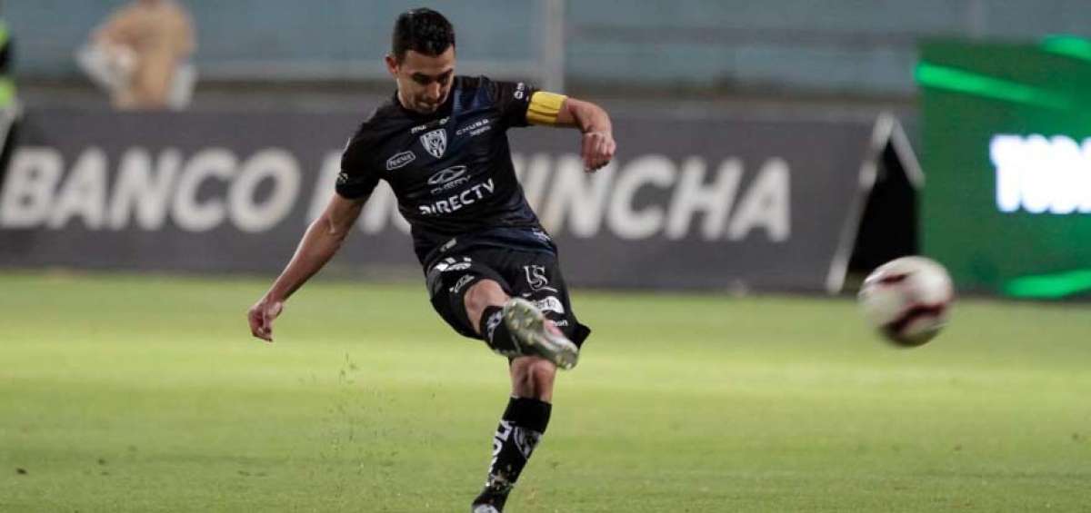 Dos goles de tiro libre de Mera dan triunfo a Independiente del Valle