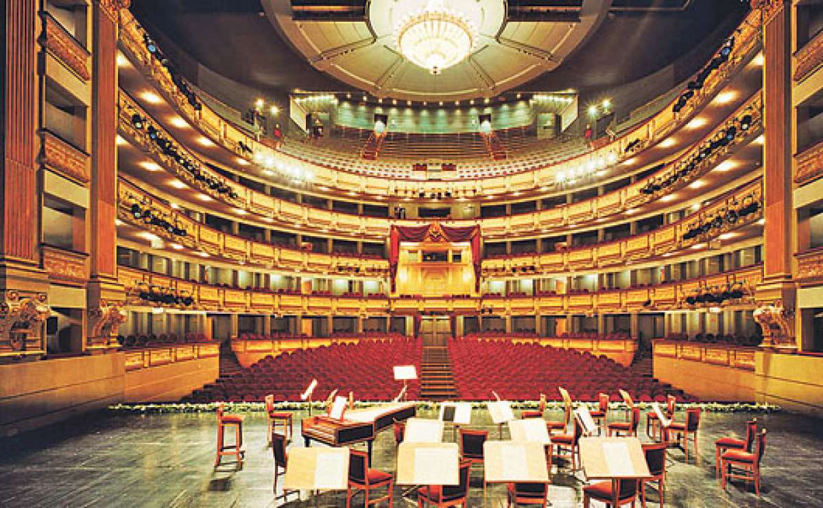 El Teatro Real de Madrid es el lugar donde se lanzar&aacute; la plataforma para ver estas obras, con una presentaci&oacute;n en vivo de La Traviata, de Giuseppe Verdi.