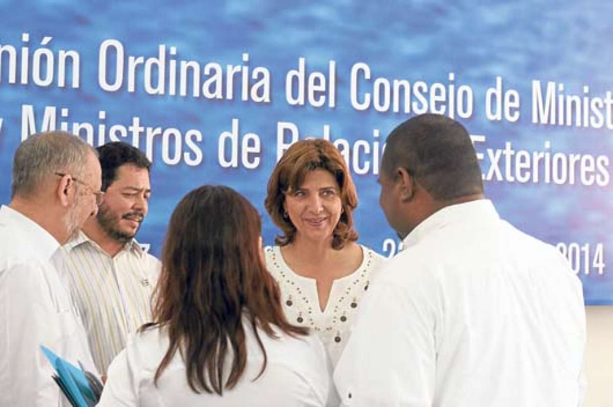 Los cancilleres de la Unasur sesionan en Puerto Ayora desde el jueves pasado. Foto: Eduardo Escobar.