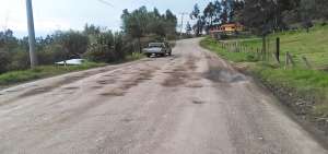 Al abandono vial se suma el problema de las lluvias. Varias de las carreteras est&aacute;n da&ntilde;adas lo que trae como consecuencia la incomunicaci&oacute;n.
