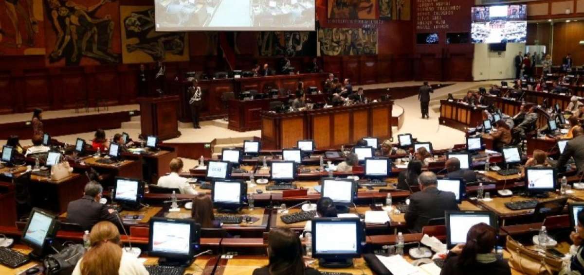 Legisladores corre&iacute;stas anuncian su retiro de cargos directivos en la Asamblea Nacional