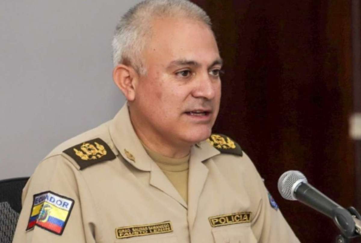 El comandante Fausto Salinas fue el encargado de informar sobre el operativo.