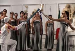 La llama ol&iacute;mpica fue encendida en la ciudad antigua de Olimpia, en Grecia. 