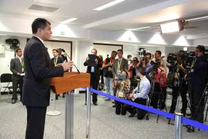 El presidente Rafael Correa se&ntilde;al&oacute; que detr&aacute;s de las movilizaciones "hay una conspiraci&oacute;n en marcha". Foto: Tomada de la Presidencia de la Rep&uacute;blica