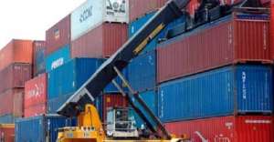 El Gobierno disminuir&aacute; costos de importaci&oacute;n a 256 productos