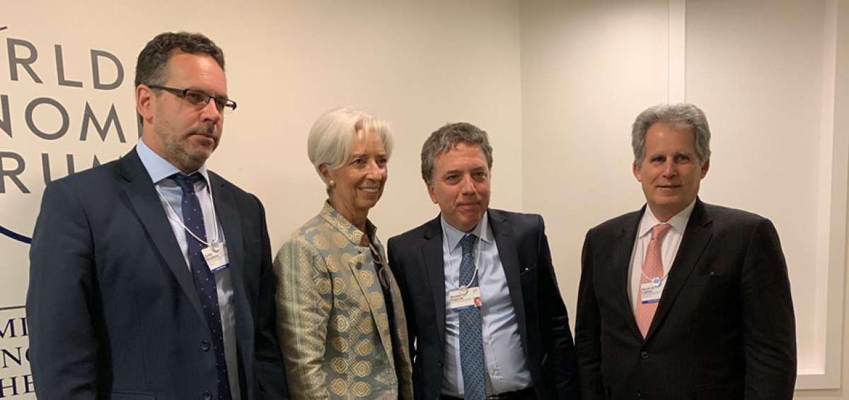 El 24 de enero Christine Lagarde, directora gerente del FMI, se reuni&oacute; con autoridades argentinas. El organismo prest&oacute; $ 51.300 millones a ese pa&iacute;s en 2018.