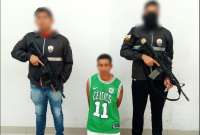 La Policía detuvo a uno de los sospechosos de asalto a un bus en la vía Perimetral.