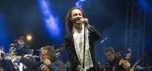  FALC durante su primera presentaci&oacute;n junto a la Orquesta Sinf&oacute;nica, la noche del mi&eacute;rcoles pasado, en el Parque de las Diversidades, en el sur de la ciudad. 