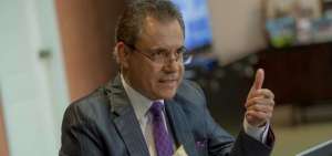 Ecuador, Per&uacute; y Bolivia piden no dar asilo a Carlos Ochoa