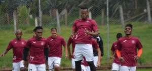 Los jugadores de Deportivo Cuenca durante un entrenamiento en el complejo de Patamarca, antes de su partido por la Copa Sudamericana.
