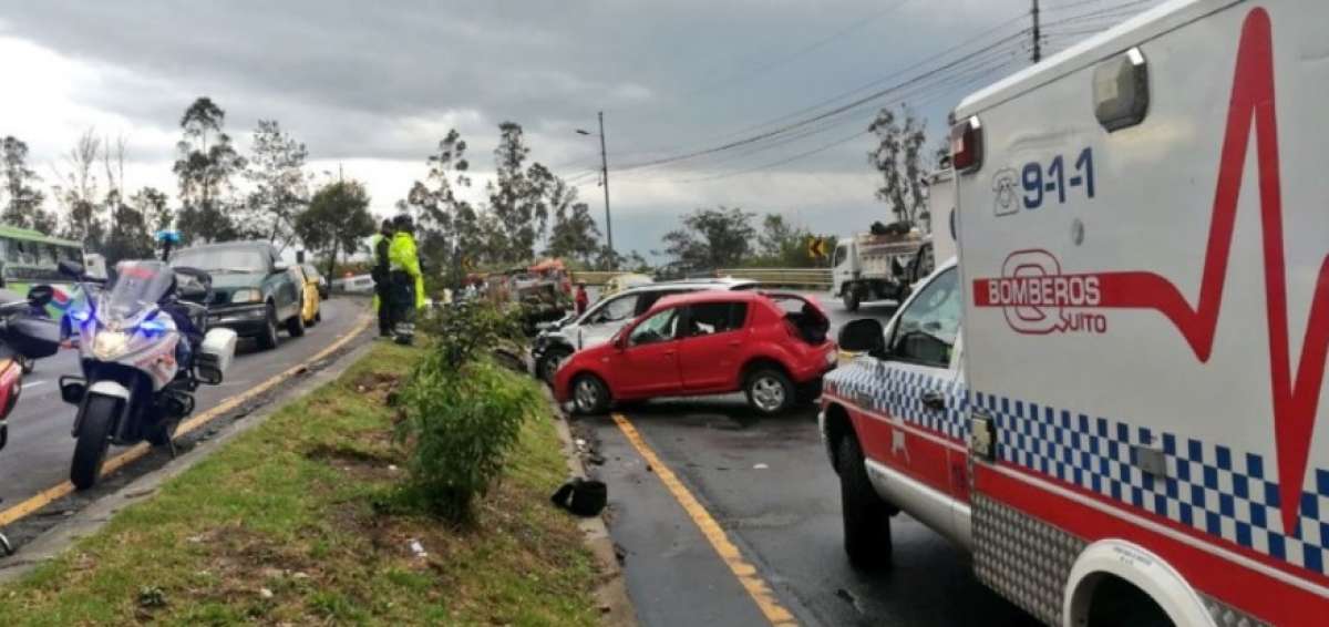 El accidente caus&oacute; congesti&oacute;n en la v&iacute;a.
