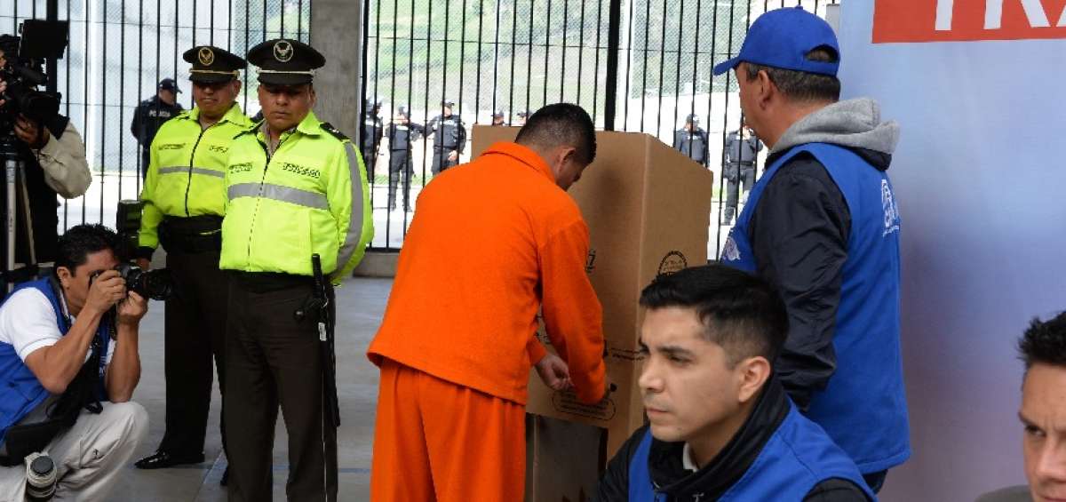 90 ciudadanos privados de la libertad sufragaron ayer en el Centro de Rehabilitaci&oacute;n de Turi, en Azuay.
