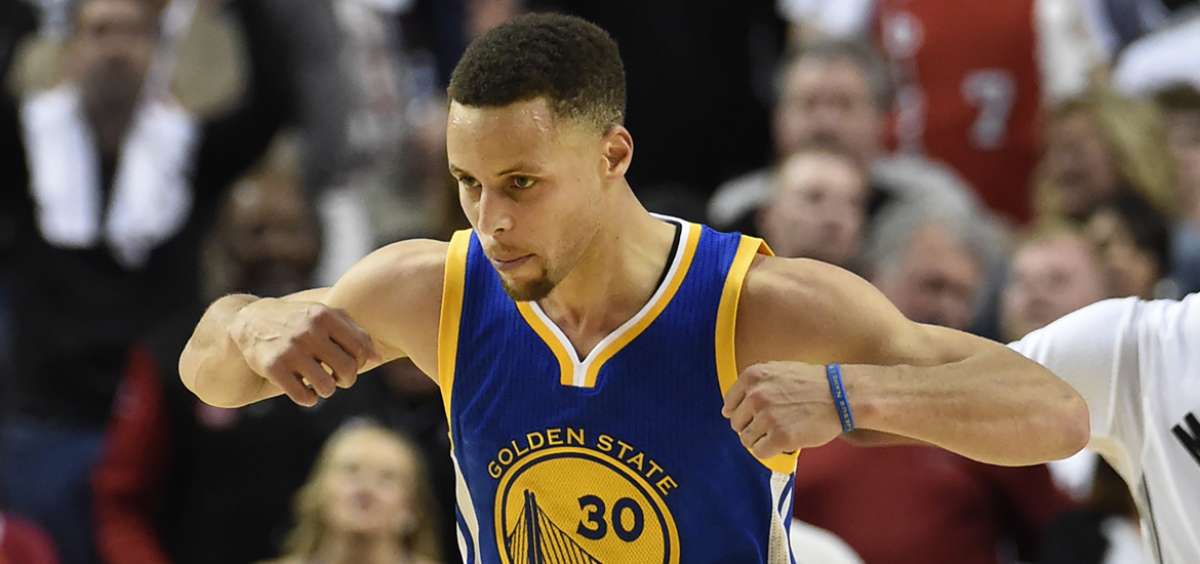 Curry es elegido el MVP de la NBA por segundo a&ntilde;o consecutivo
